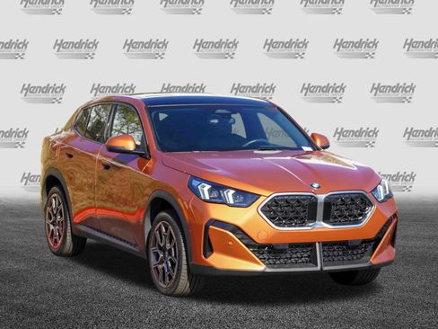 Certified 2025 BMW X2 xDrive28i image 2