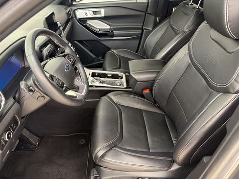 Certified 2023 Ford Explorer ST w/ Equipment Group 401A AWD/4WD image 5
