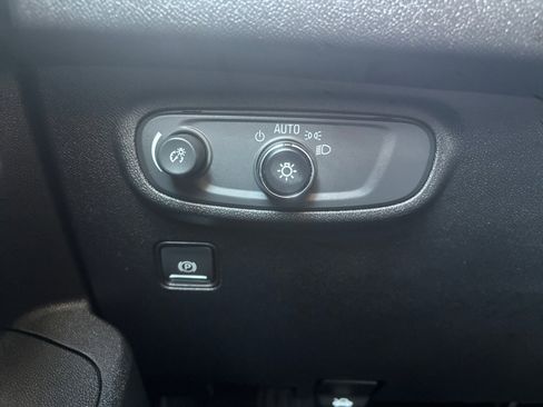 Used 2018 GMC Terrain SLE image 21