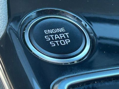 Used 2024 Kia Sportage EX FWD image 38