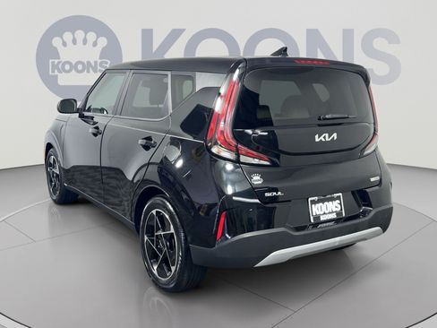 Used 2023 Kia Soul EX FWD image 8