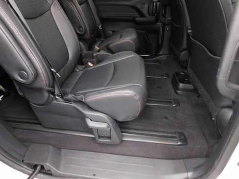 Used 2025 Toyota Sienna XSE image 30