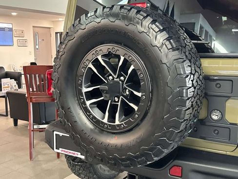 New 2026 Jeep Wrangler Unlimited Rubicon 392 w/ Dual Top Group image 8