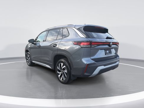 New 2025 Volkswagen Tiguan S image 5