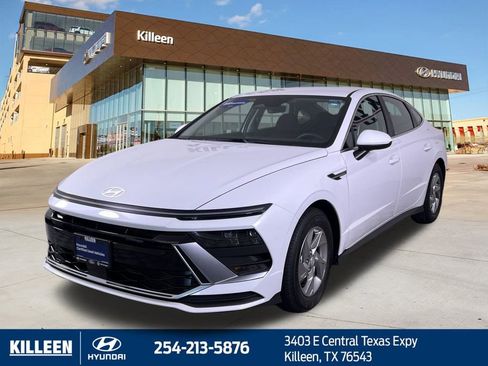 Used 2025 Hyundai Sonata SE image 4