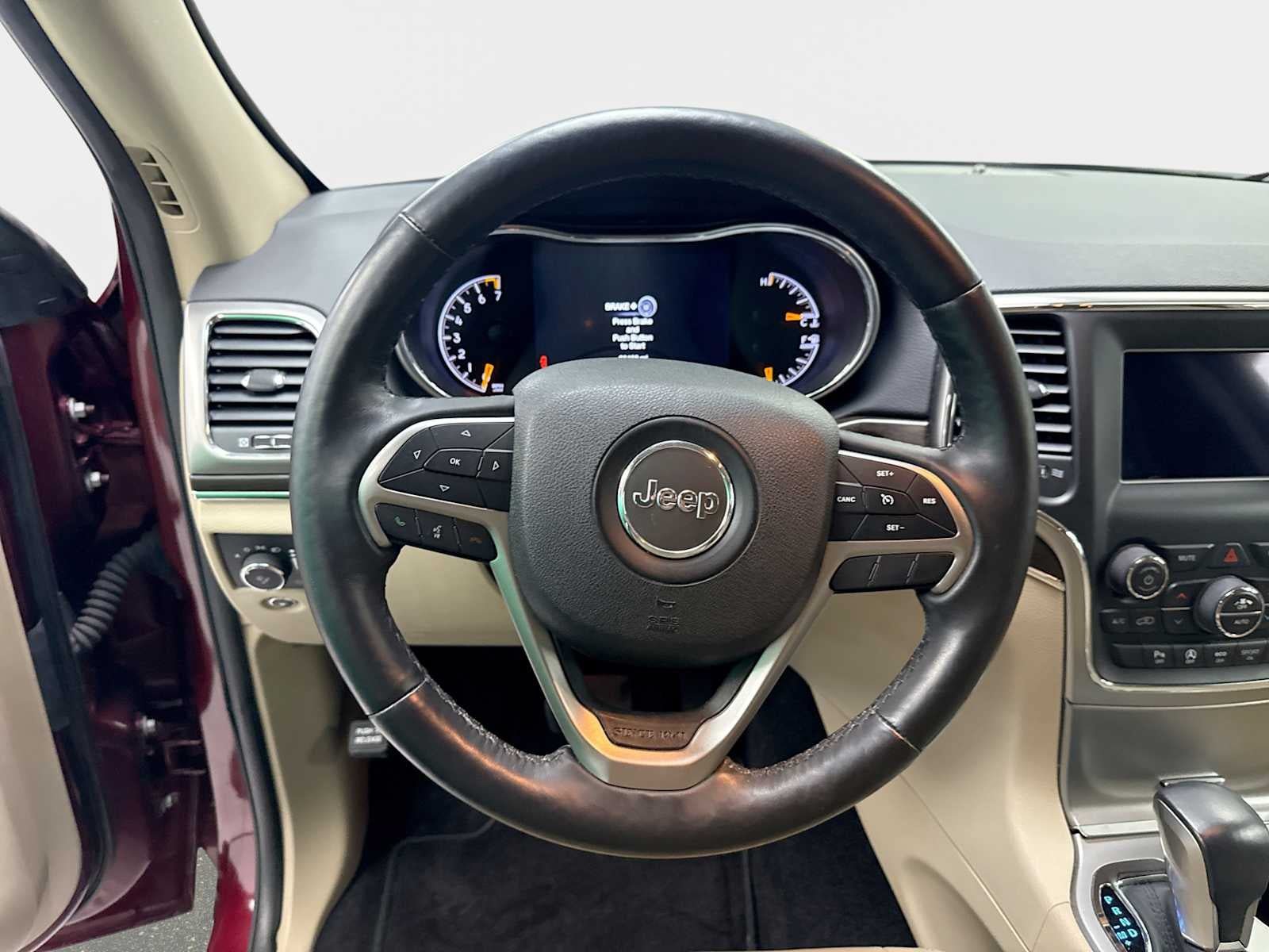 Used 2018 Jeep Grand Cherokee Limited AWD/4WD image 11