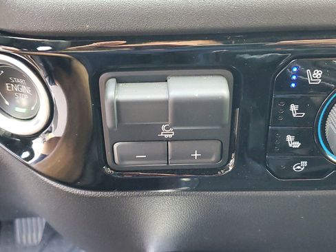 Used 2025 Chevrolet Silverado 1500 High Country image 26