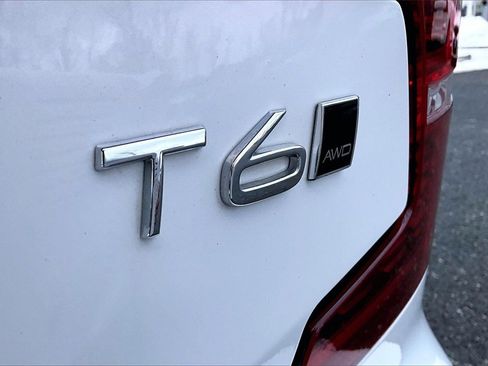 Used 2021 Volvo S60 T6 Inscription image 24