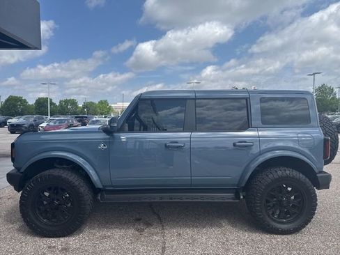 Used 2025 Ford Bronco Outer Banks image 6