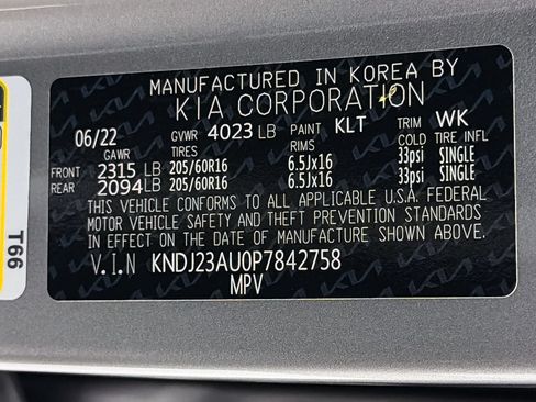 Used 2023 Kia Soul LX w/ LX Technology Package FWD image 24