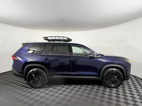 Used 2024 Toyota Grand Highlander AWD image 7