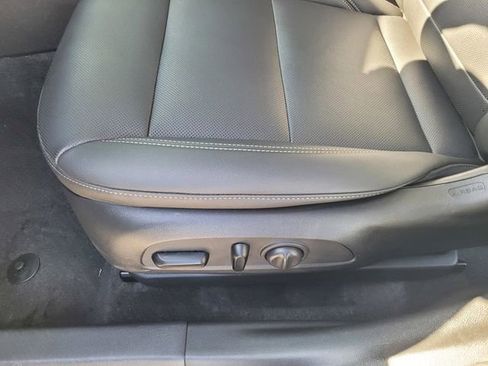 Used 2024 Chevrolet Trax ACTIV w/ Sunroof Package image 27