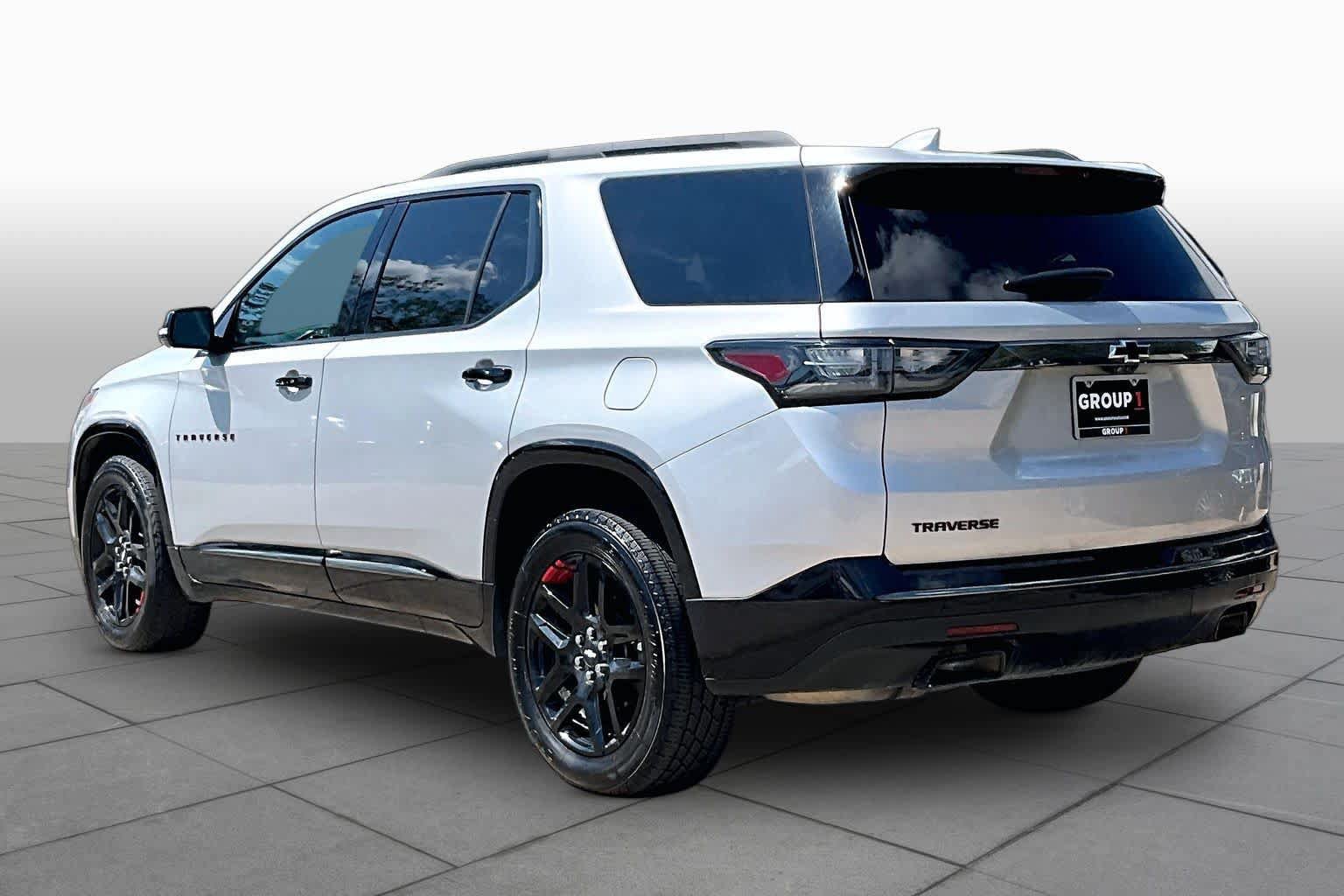 Used 2020 Chevrolet Traverse Premier w/ Redline Edition FWD image 12