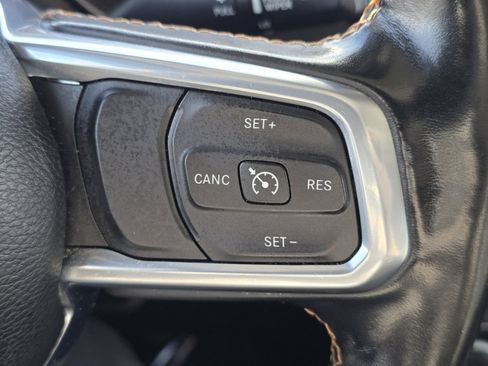 Used 2021 Jeep Gladiator Overland image 33