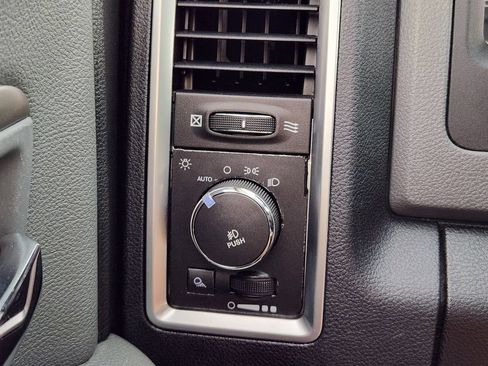 Used 2013 RAM 1500 Big Horn AWD/4WD image 27