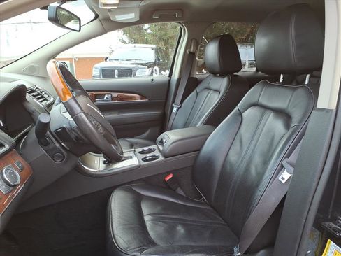 Used 2014 Lincoln MKX FWD w/ Equipment Group 101A image 12