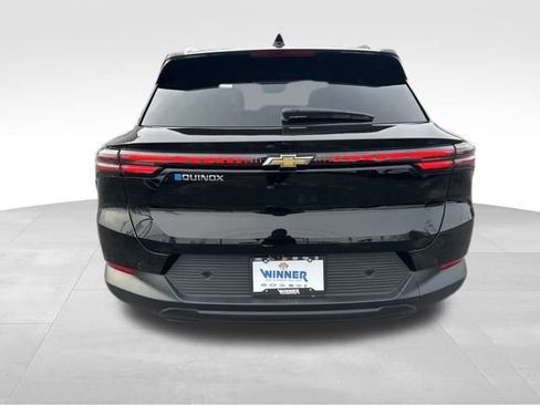 New 2026 Chevrolet Equinox EV LT image 4