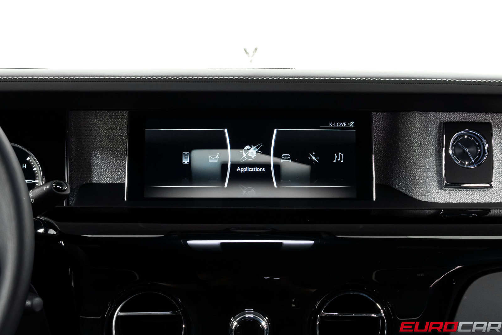 Used 2022 Rolls-Royce Phantom Sedan RWD image 31