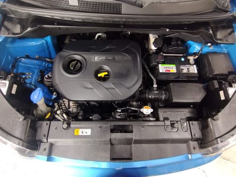 Used 2019 Kia Soul + FWD image 8