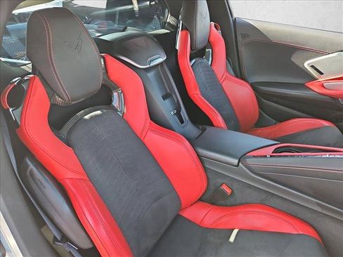 Used 2022 Chevrolet Corvette Stingray Preferred Cpe w/ Z51 Performance Package RWD image 24