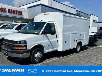New 2025 Chevrolet Express 3500 w/ Power Convenience Package