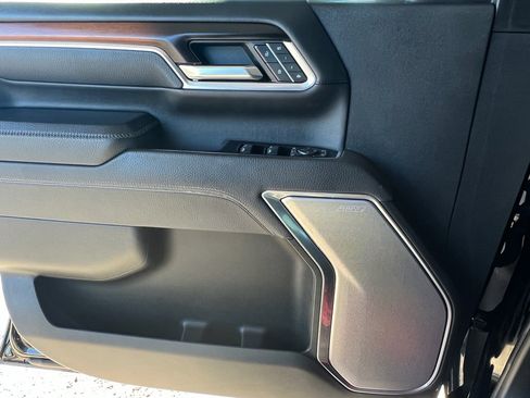 Used 2025 GMC Sierra 2500 Denali w/ Denali Reserve Package image 19