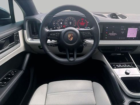 Used 2026 Porsche Cayenne Coupe AWD/4WD image 5