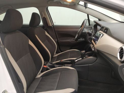 Used 2022 Nissan Versa SV w/ Trunk Package FWD image 21