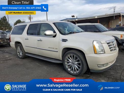 Used 2011 Cadillac Escalade ESV Luxury image 5
