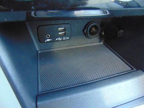 Used 2019 Subaru Forester Premium image 21