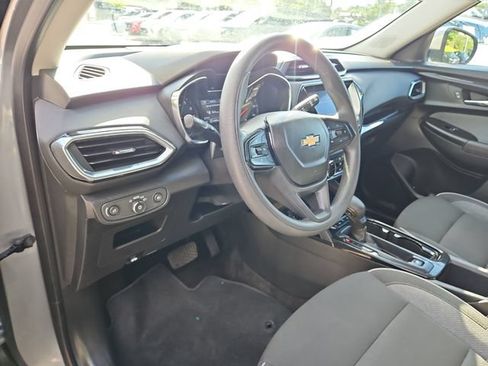 Used 2023 Chevrolet TrailBlazer LT w/ Convenience Package AWD/4WD image 15