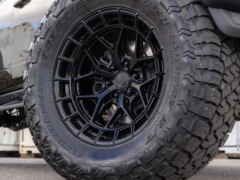 Used 2024 Ford Bronco Raptor image 28