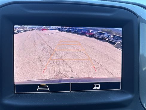 Used 2022 Chevrolet Silverado 1500 Custom image 21