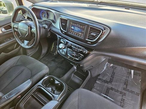 Used 2018 Chrysler Pacifica Touring Plus w/ S Appearance Package FWD image 25