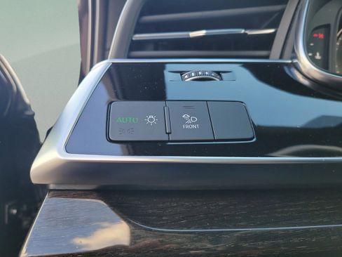 Used 2025 Audi Q7 3.0T Premium Plus image 23