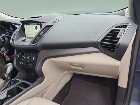 Used 2018 Ford Escape SEL image 19