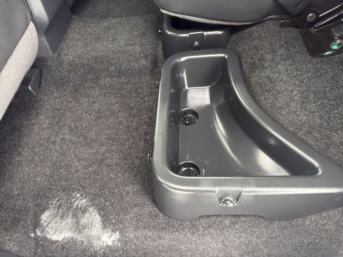 Used 2022 Nissan Frontier PRO-4X image 34