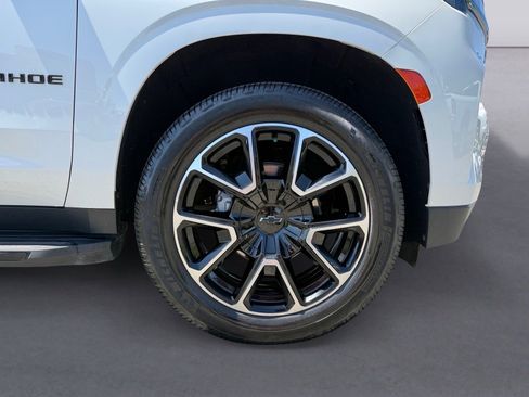 Used 2021 Chevrolet Tahoe RST AWD/4WD image 9