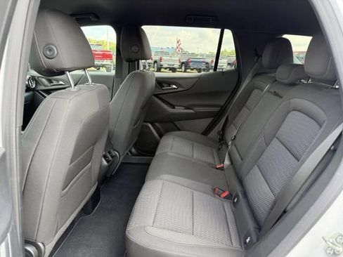 Used 2025 Chevrolet Equinox LT w/ Safety and Technology Package AWD/4WD image 12