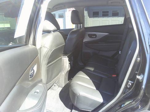 Used 2024 Nissan Murano SV w/ SV Midnight Edition Package image 17