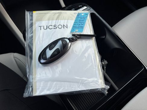 Certified 2026 Hyundai Tucson Limited FWD image 35