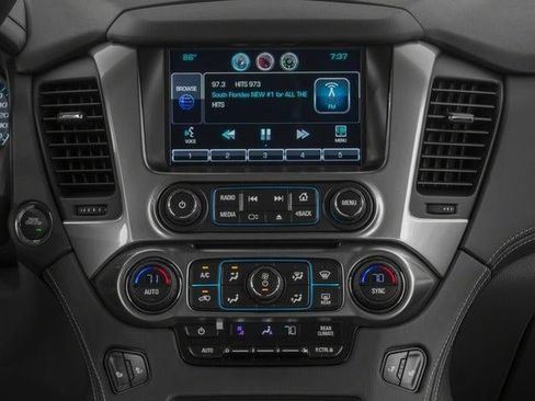 Used 2017 Chevrolet Suburban LT AWD/4WD image 10
