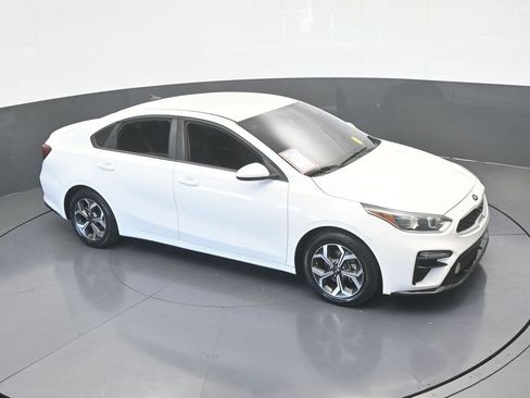 Used 2019 Kia Forte LXS image 48