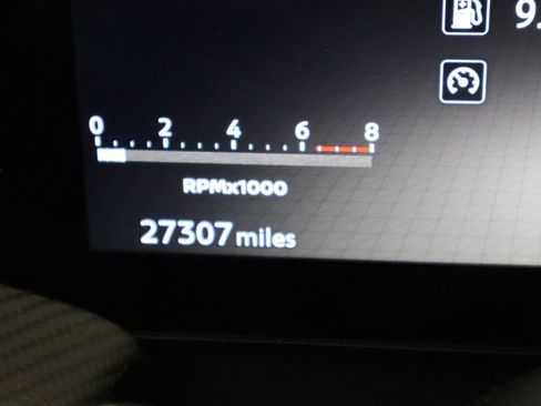 Used 2025 Nissan Kicks SR FWD image 29