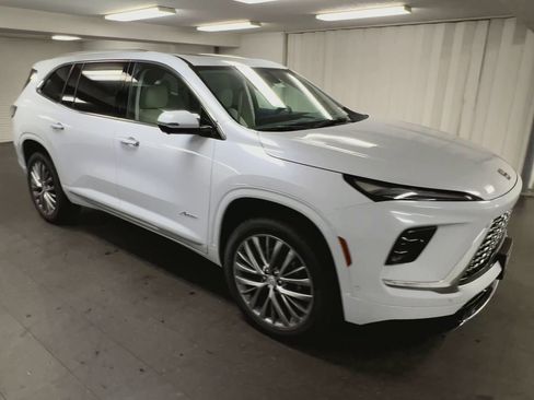 New 2026 Buick Enclave Avenir w/ Super Cruise Package image 38