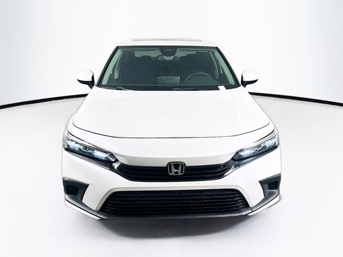 Used 2023 Honda Civic EX image 2
