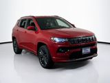 Used 2022 Jeep Compass Limited image 3