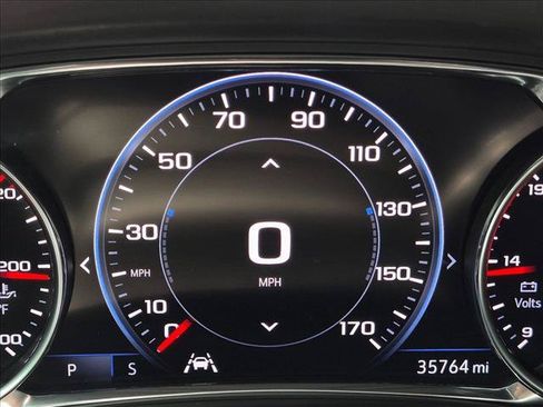 Used 2022 Chevrolet Traverse Premier FWD image 10