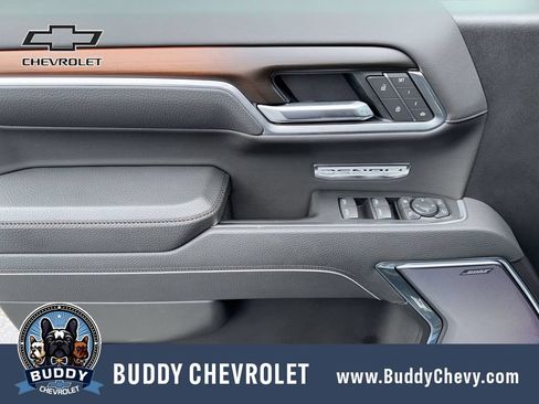 Used 2025 GMC Sierra 1500 Denali w/ Denali Reserve Package AWD/4WD image 15