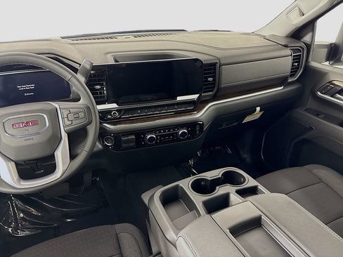 New 2026 GMC Sierra 2500 SLE w/ SLE Value Package; AWD/4WD image 22